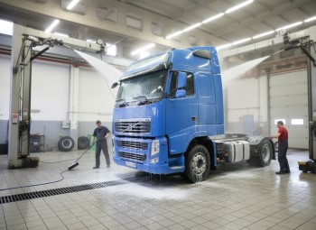 Грузовая автомойка